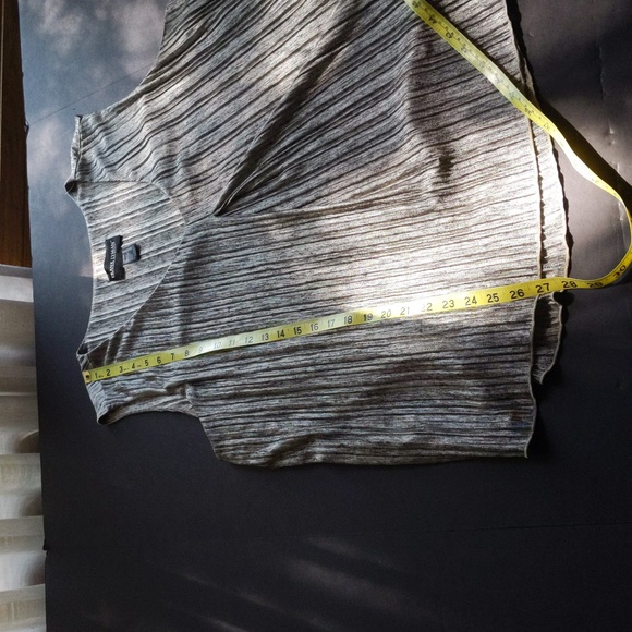 🍁Frank Lyman Metallic Top - Picture 10 of 10